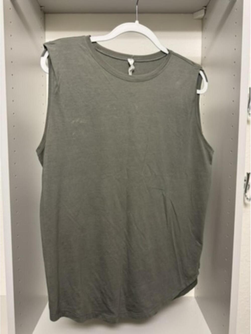 Lululemon Sleeveless Tank Top Size 8